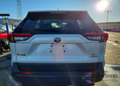 2022 Toyota Rav4 Xle Premium from USA, damaged, VIN JTMB6RFV4ND077579